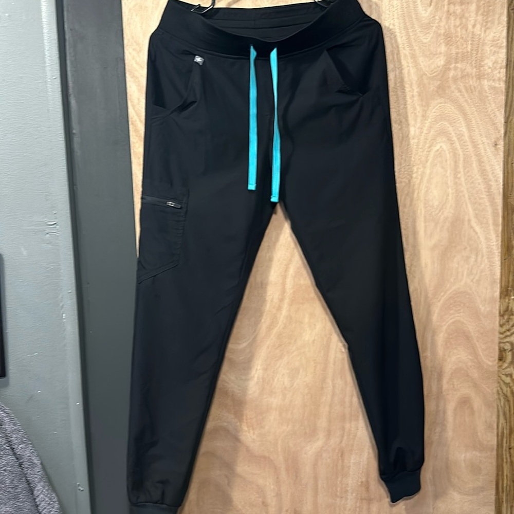 Figs scrub pants